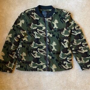 Sanctuary Green Camoflauge Zip Up Faux Sherpa Fleece Jacket Lined Medium